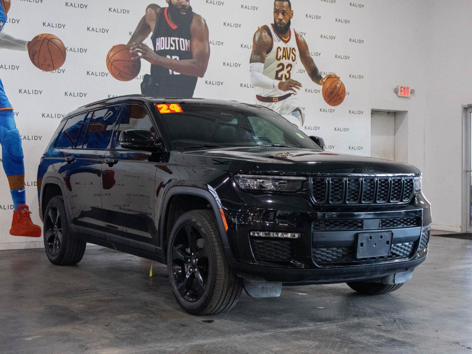 Used 2024 Jeep Grand Cherokee L Limited w/ Black Appearance Package RWD image 19