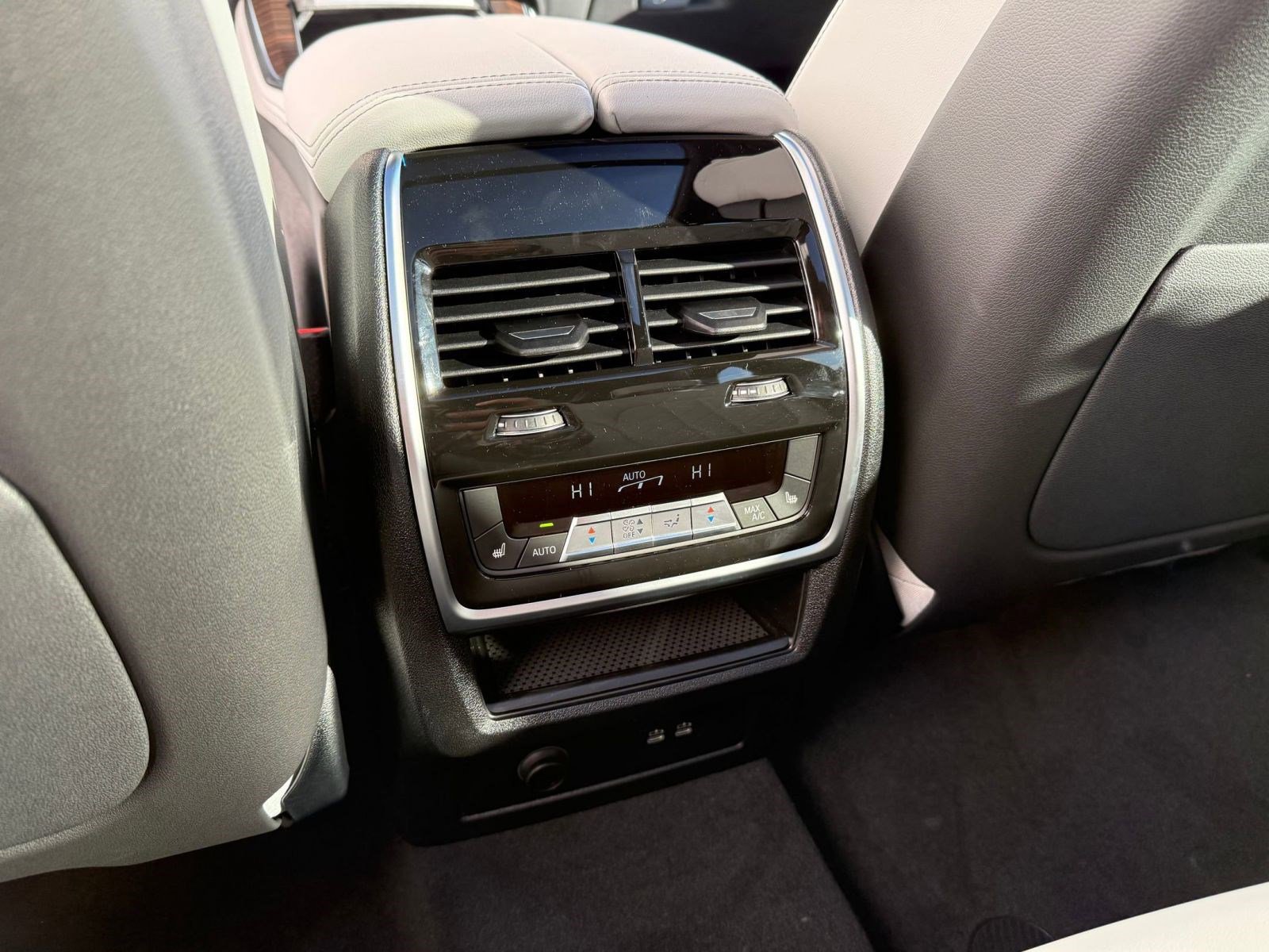 Used 2026 BMW X5 sDrive40i image 21