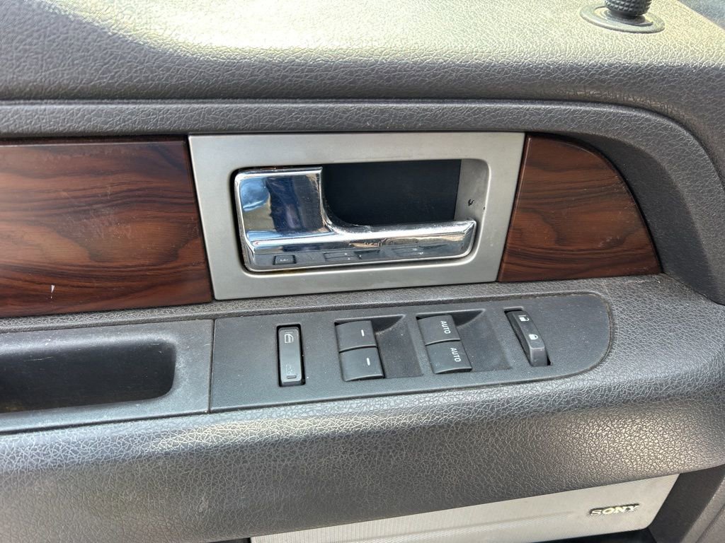 Used 2012 Ford F150 Lariat w/ Lariat Plus Pkg RWD image 5