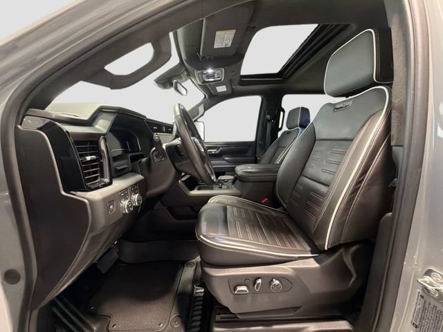 Used 2025 GMC Sierra 2500 AT4X AWD/4WD image 19