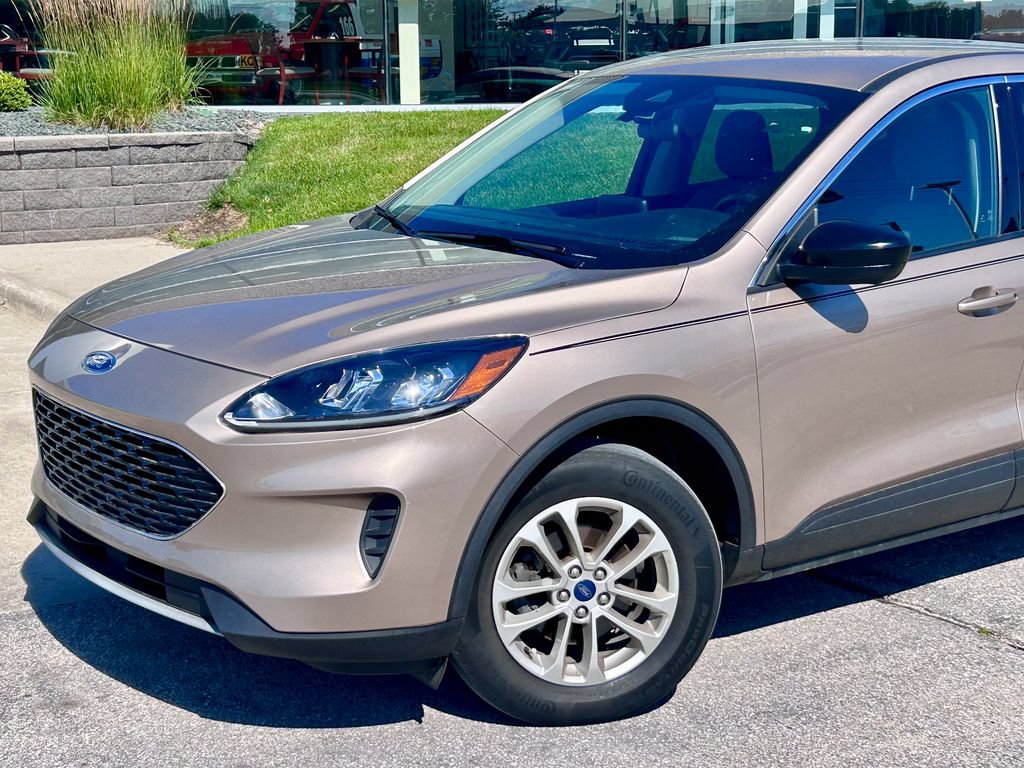 Used 2020 Ford Escape SE AWD/4WD image 2