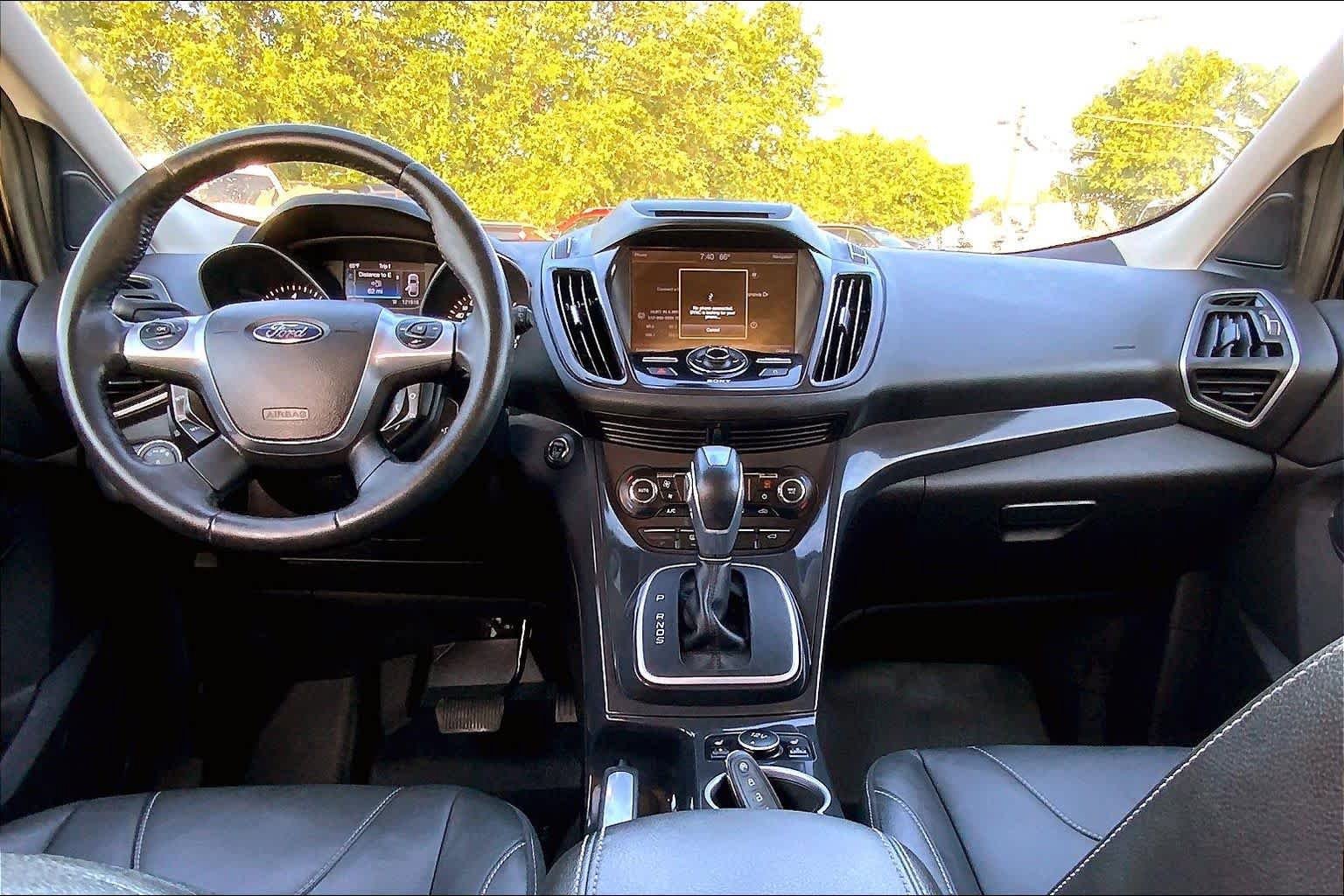 Used 2013 Ford Escape Titanium FWD image 16