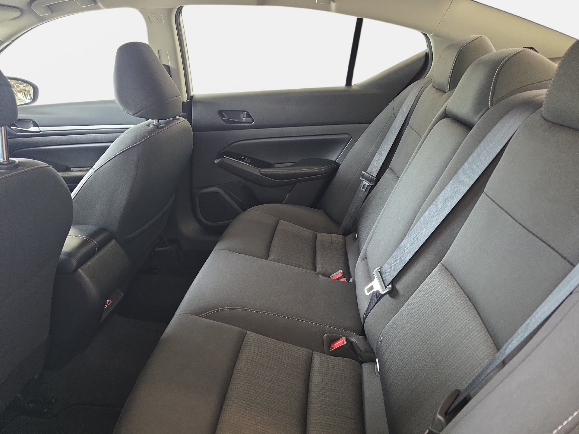 Used 2023 Nissan Altima 2.5 SV FWD image 13
