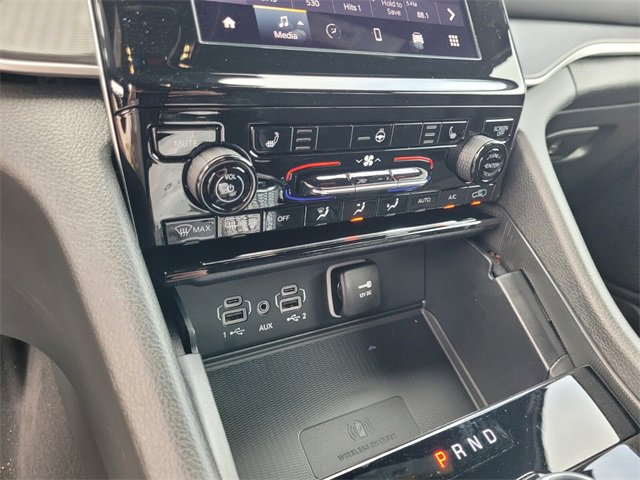 New 2025 Jeep Grand Cherokee Laredo image 25