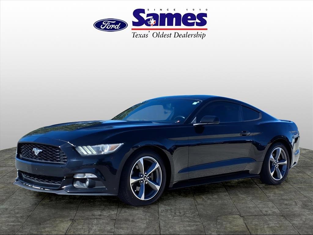 Used 2017 Ford Mustang Coupe image 2