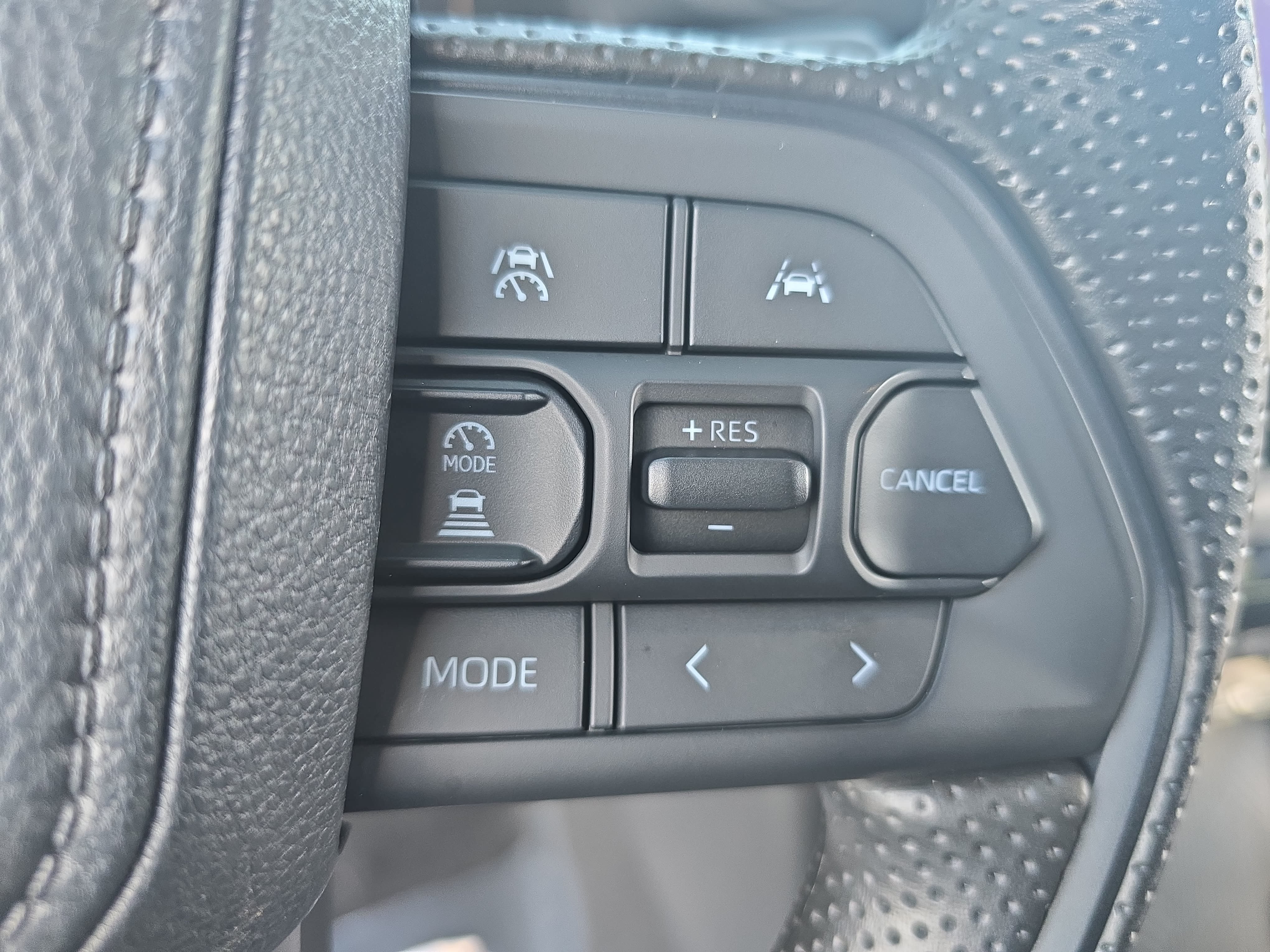 Used 2024 Toyota Tacoma SR5 RWD image 15