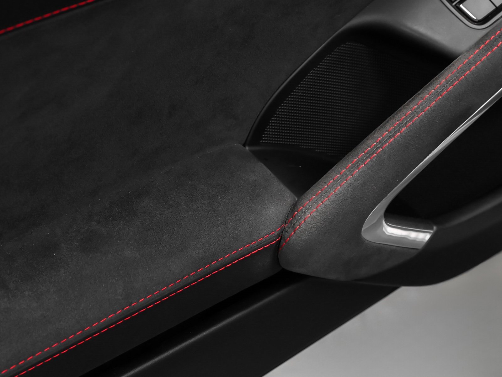 Used 2015 Porsche 911 Carrera GTS image 50