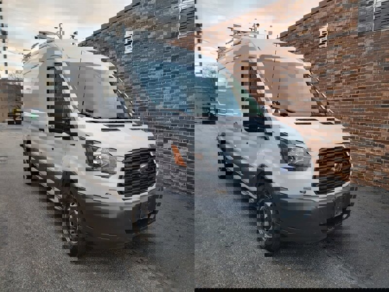 Used 2015 Ford Transit 150 148 Medium Roof image 31