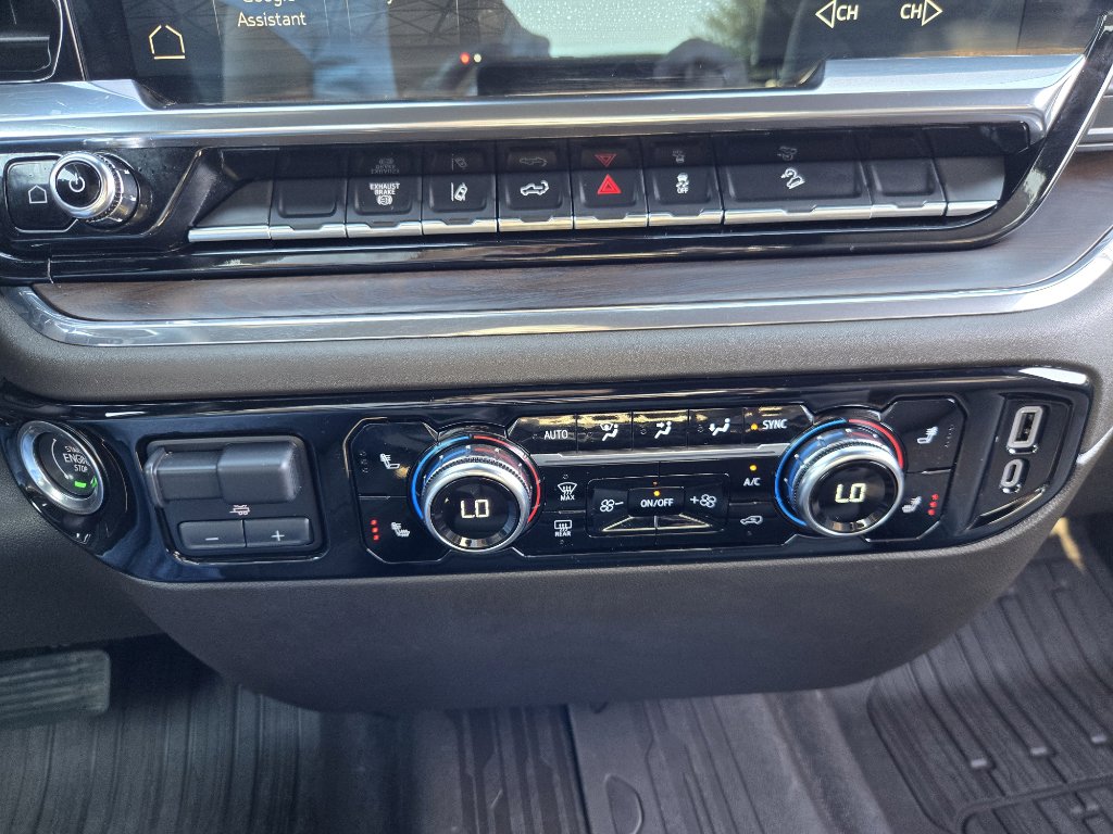 Used 2024 GMC Sierra 3500 SLT image 23