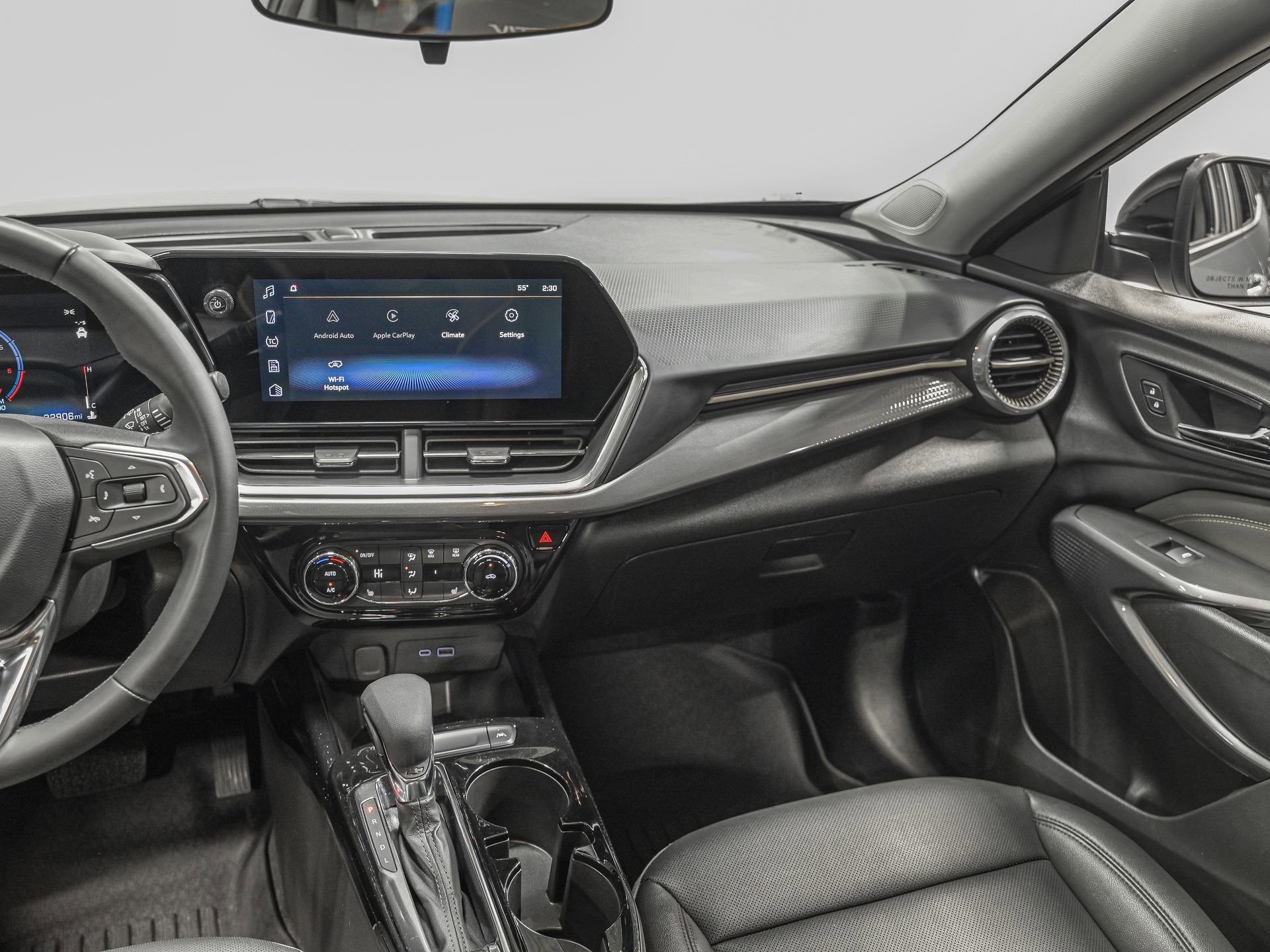 Used 2025 Chevrolet Trax ACTIV w/ Driver Confidence Package image 29