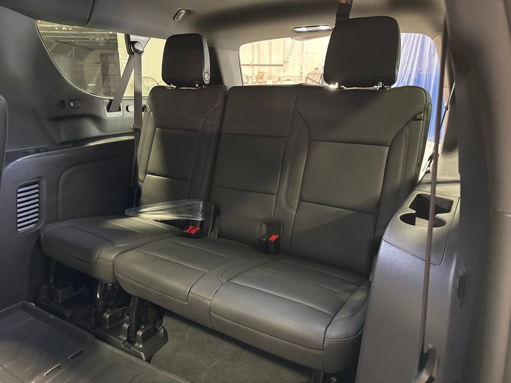 New 2026 Chevrolet Suburban Z71 w/ Z71 Off-Road Package AWD/4WD image 45