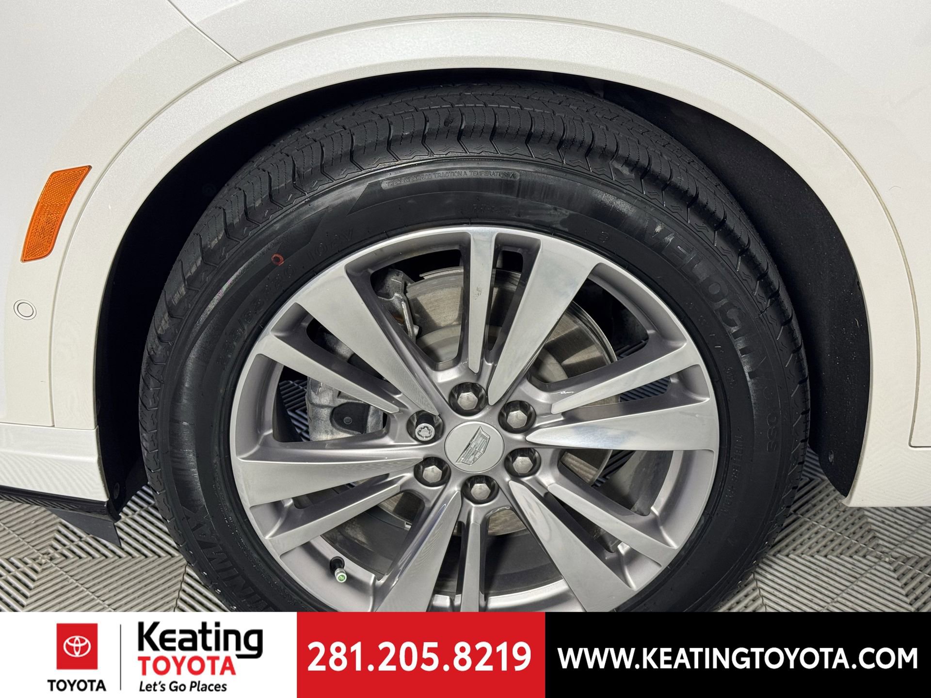 Used 2023 Cadillac XT6 Premium Luxury w/ Technology Package image 31