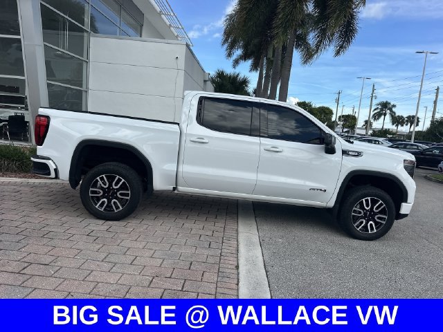 Used 2025 GMC Sierra 1500 AT4 w/ Technology Package AWD/4WD image 5