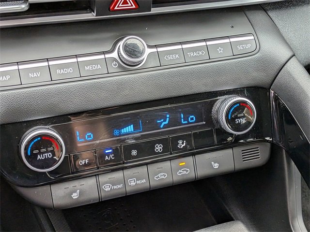 Used 2023 Hyundai Elantra SEL w/ Convenience Package image 22