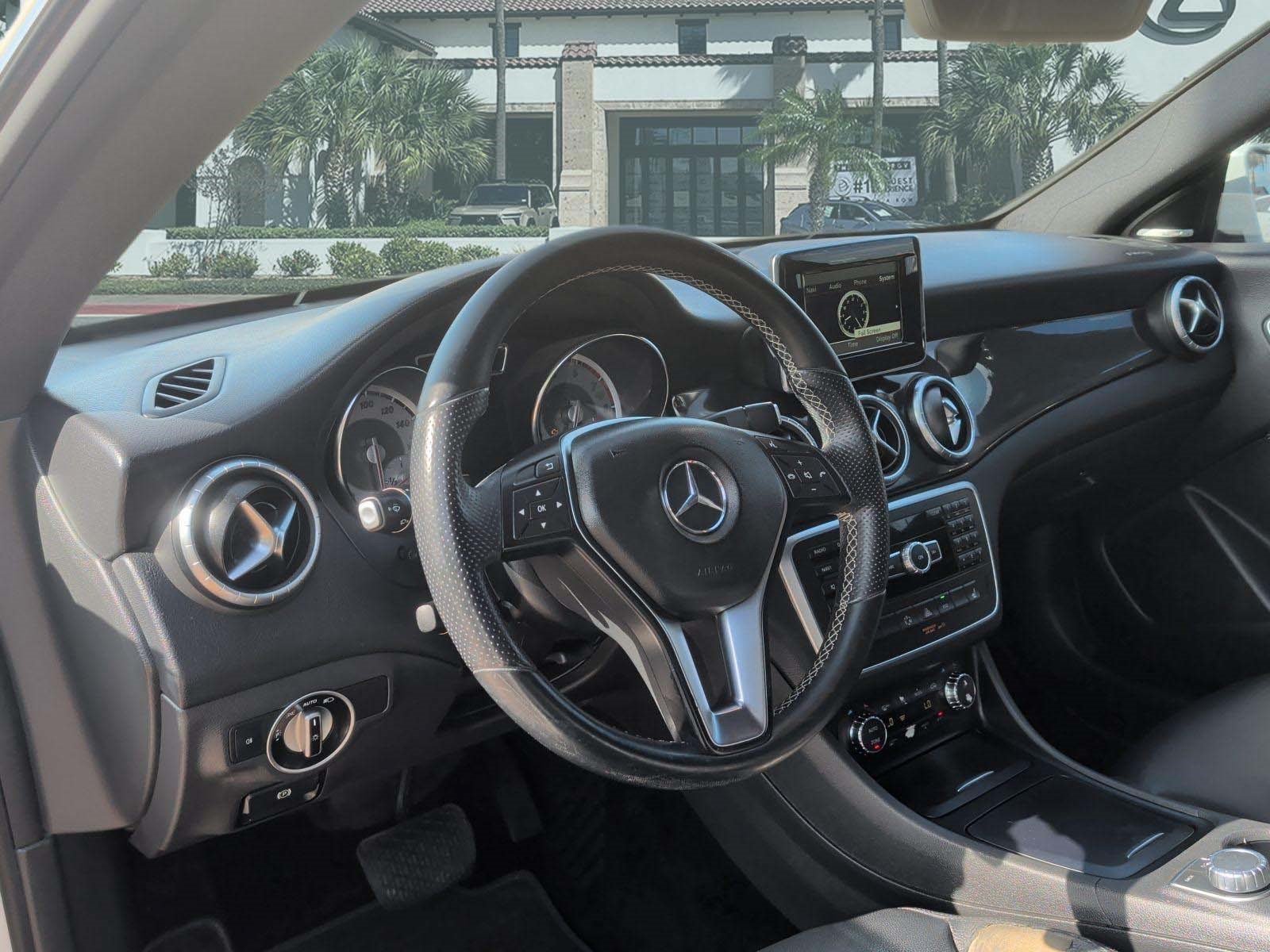 Used 2014 Mercedes-Benz CLA 250 image 12