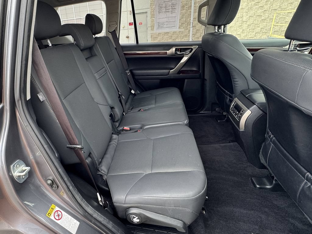 Used 2019 Lexus GX 460 Premium AWD/4WD image 35