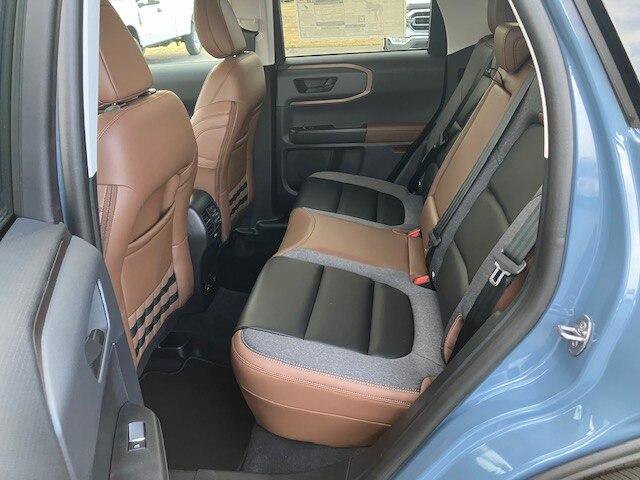 New 2024 Ford Bronco Sport Outer Banks image 13