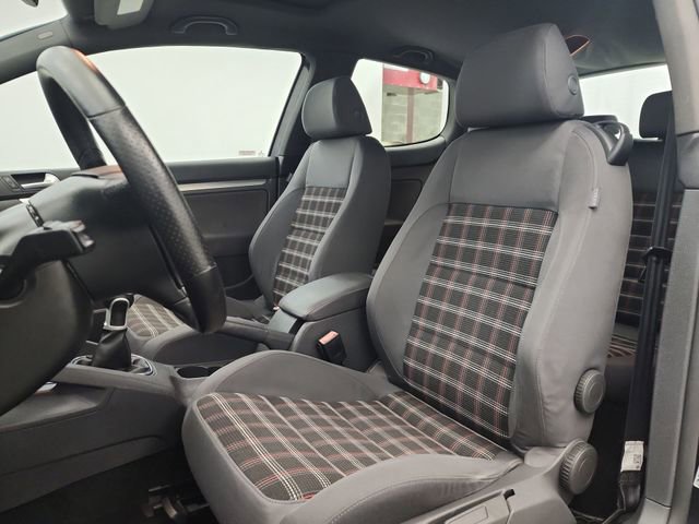 Used 2009 Volkswagen GTI 2-Door image 17