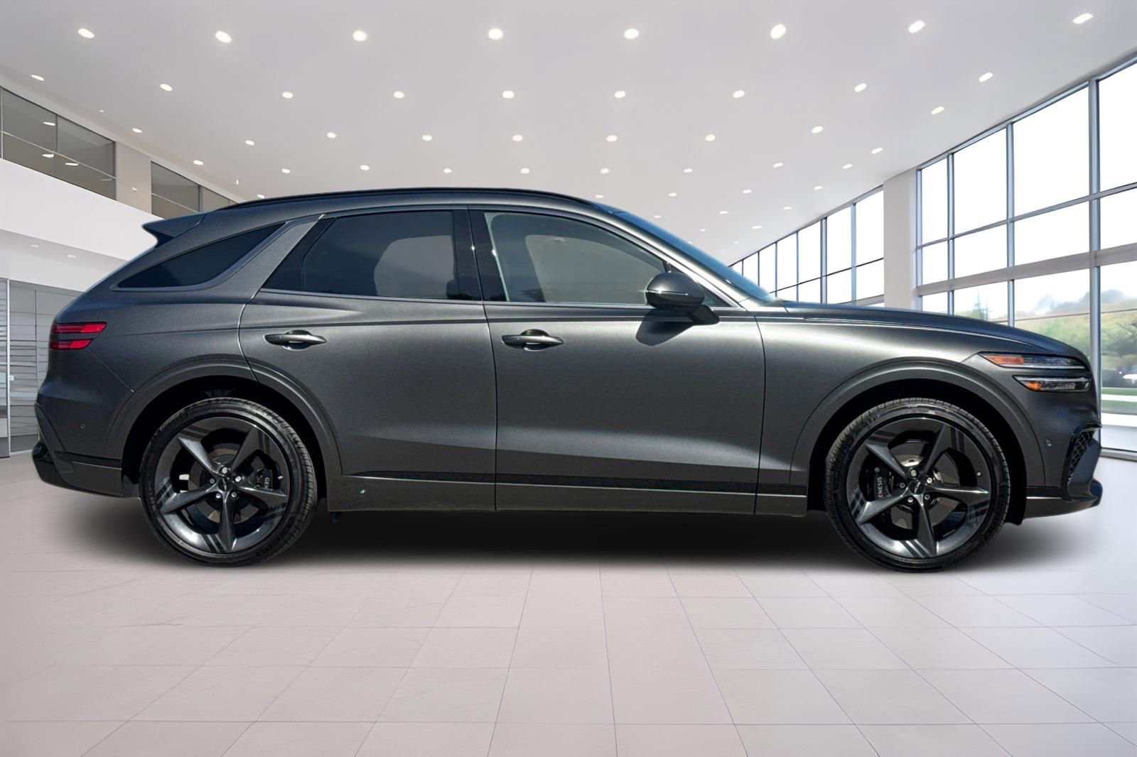 Used 2026 Genesis GV70 2.5T Sport Prestige AWD/4WD image 3