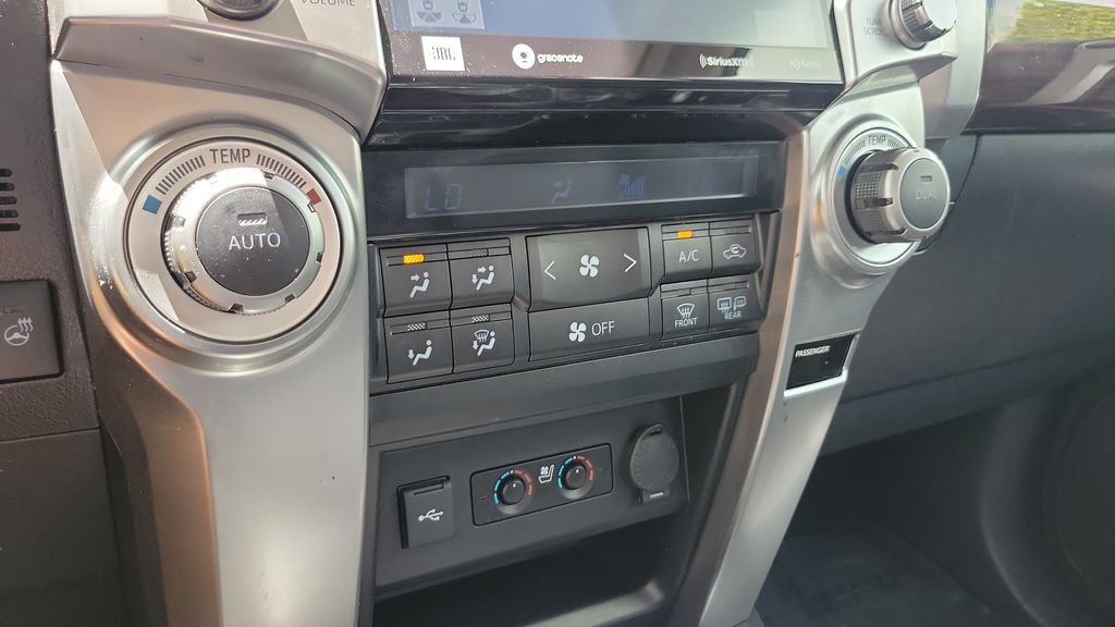 Certified 2024 Toyota 4Runner Limited AWD/4WD image 19