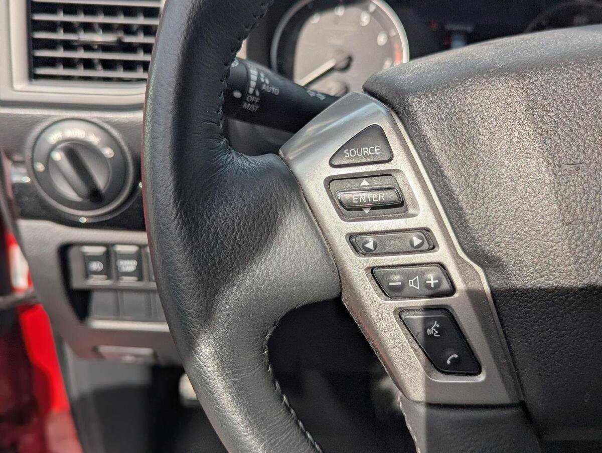 Used 2024 Nissan Titan SV w/ SV Utility Package image 22