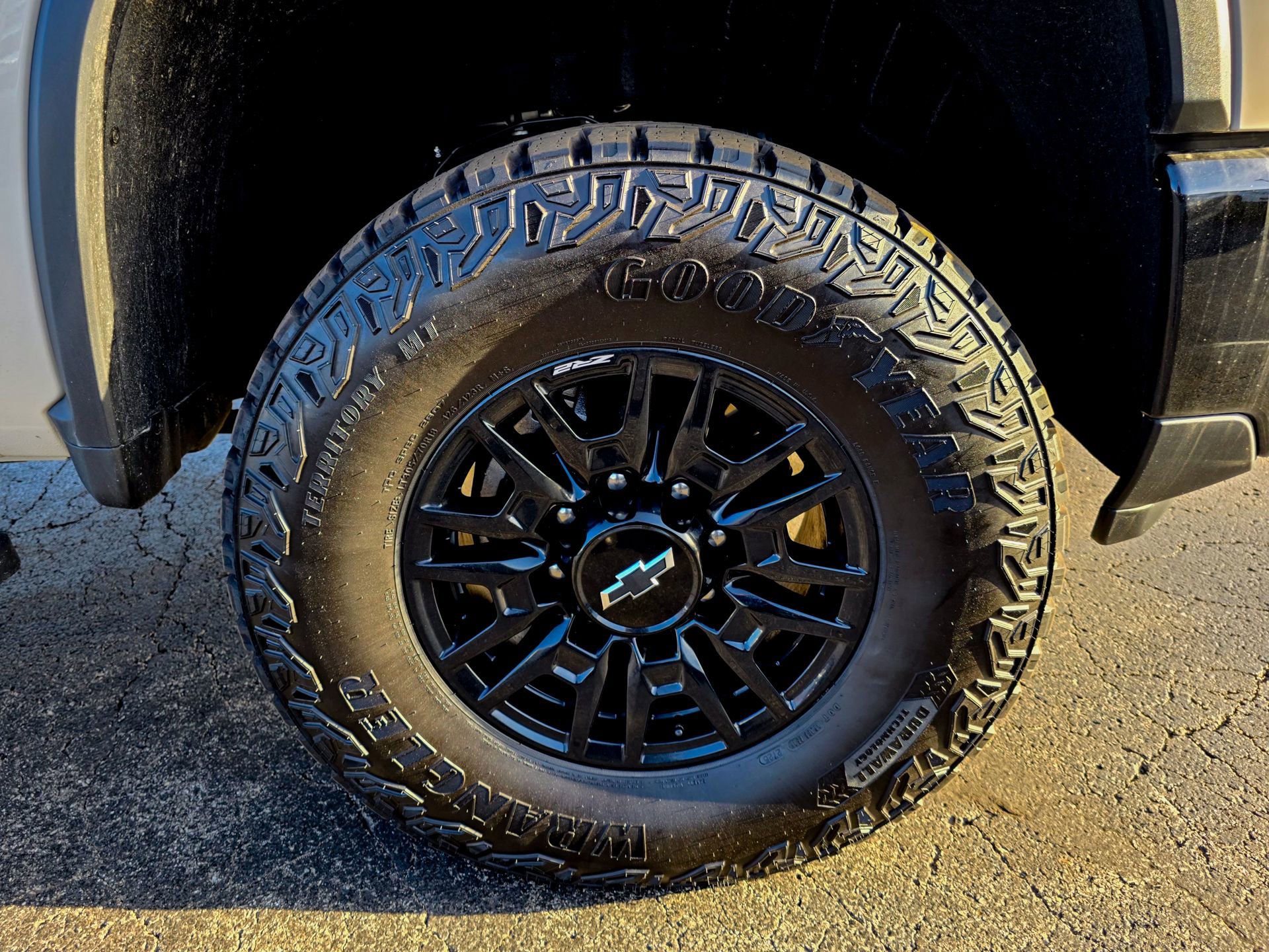 Used 2026 Chevrolet Silverado 2500 ZR2 w/ LPO, Dark Essentials Package image 16