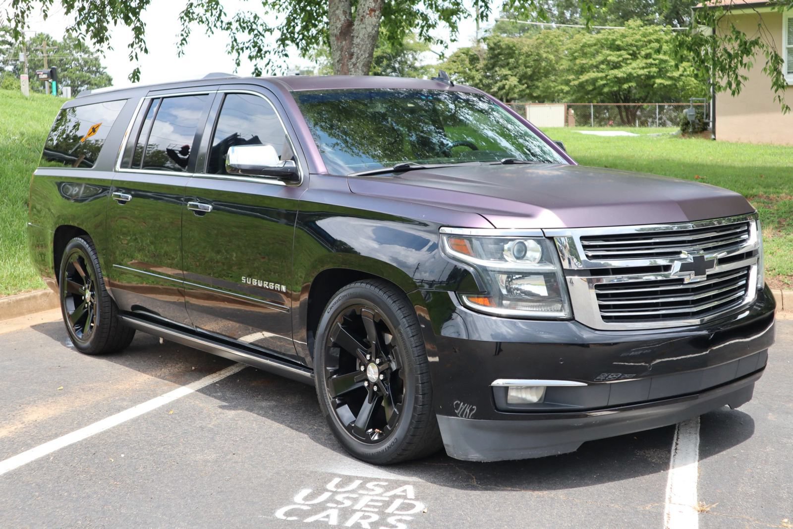 Used 2015 Chevrolet Suburban LTZ RWD image 3