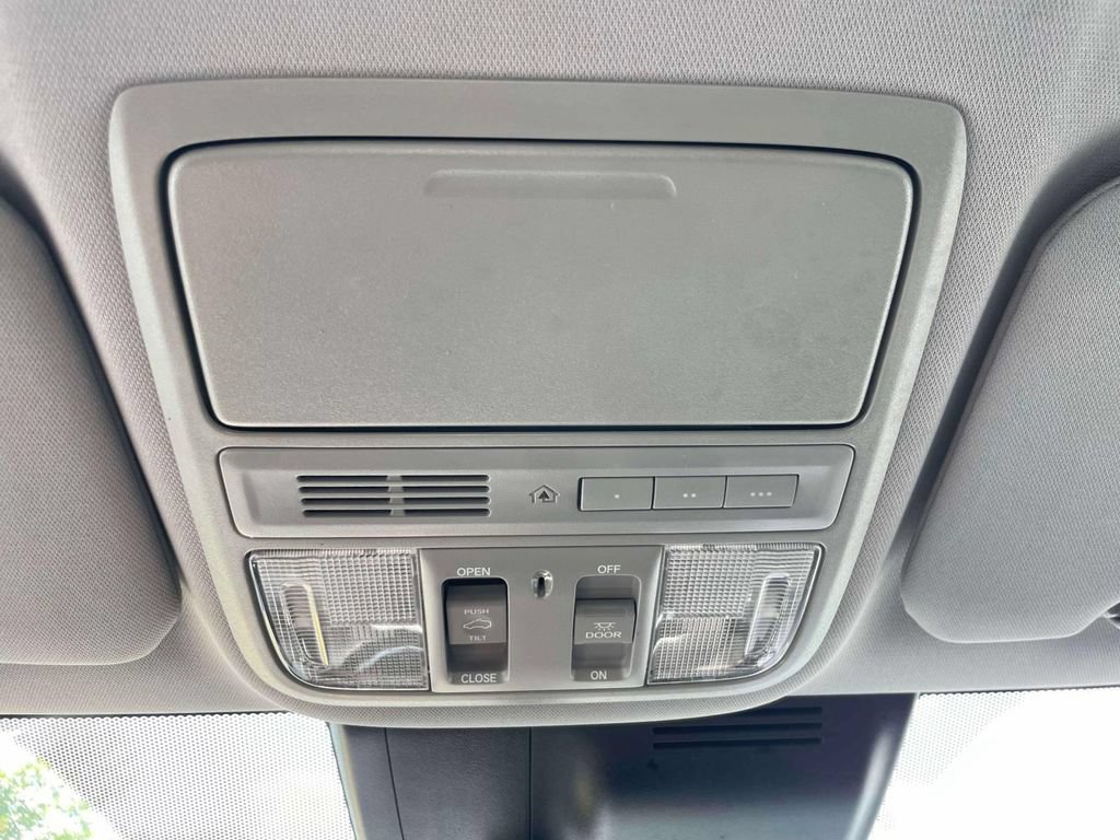 Certified 2020 Honda CR-V EX-L image 32
