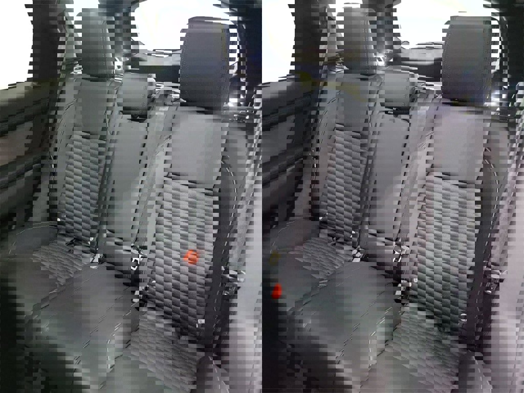 New 2024 Land Rover Discovery Sport Dynamic SE image 22