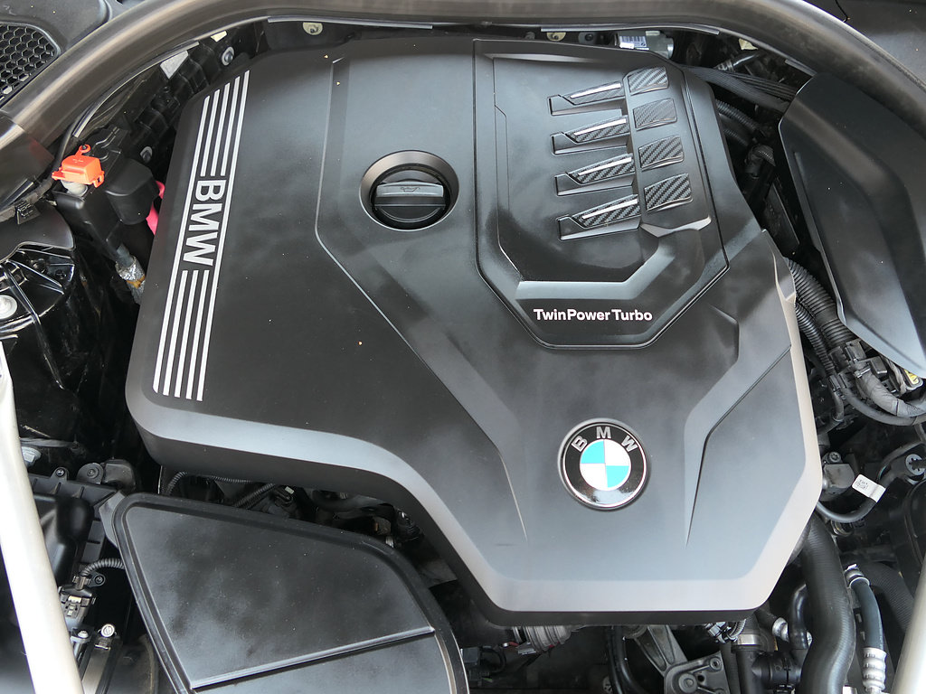 Used 2023 BMW 530i w/ Convenience Package RWD image 30