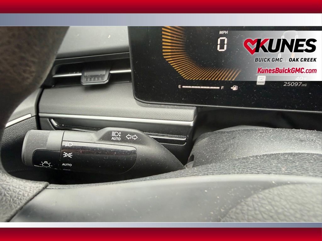 Used 2025 Kia K5 LXS image 16