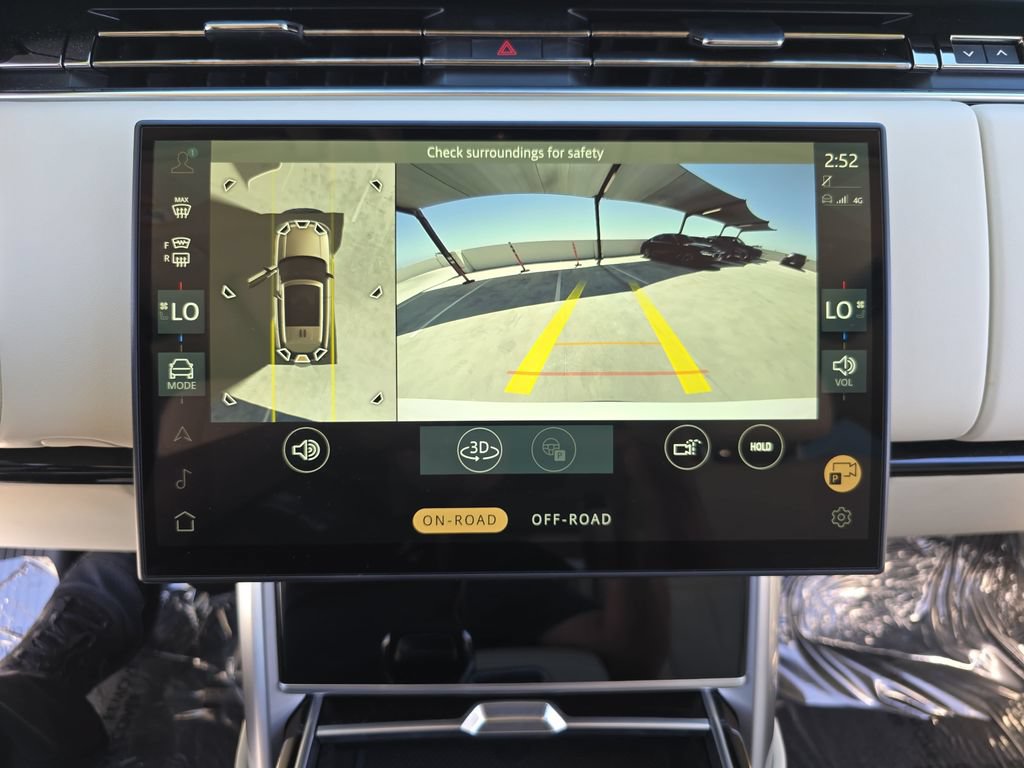 Certified 2024 Land Rover Range Rover SE AWD/4WD image 24