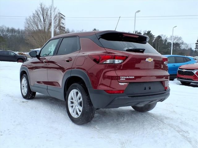 Used 2025 Chevrolet TrailBlazer LS w/ LS Convenience Package image 17