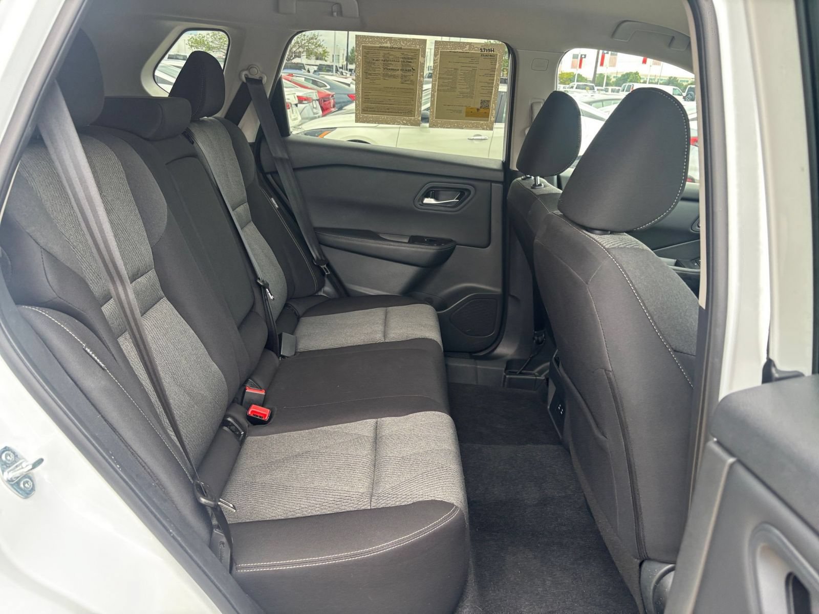 Used 2026 Nissan Rogue SV FWD image 28