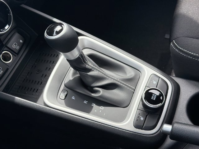 New 2026 Hyundai Venue SEL FWD image 30
