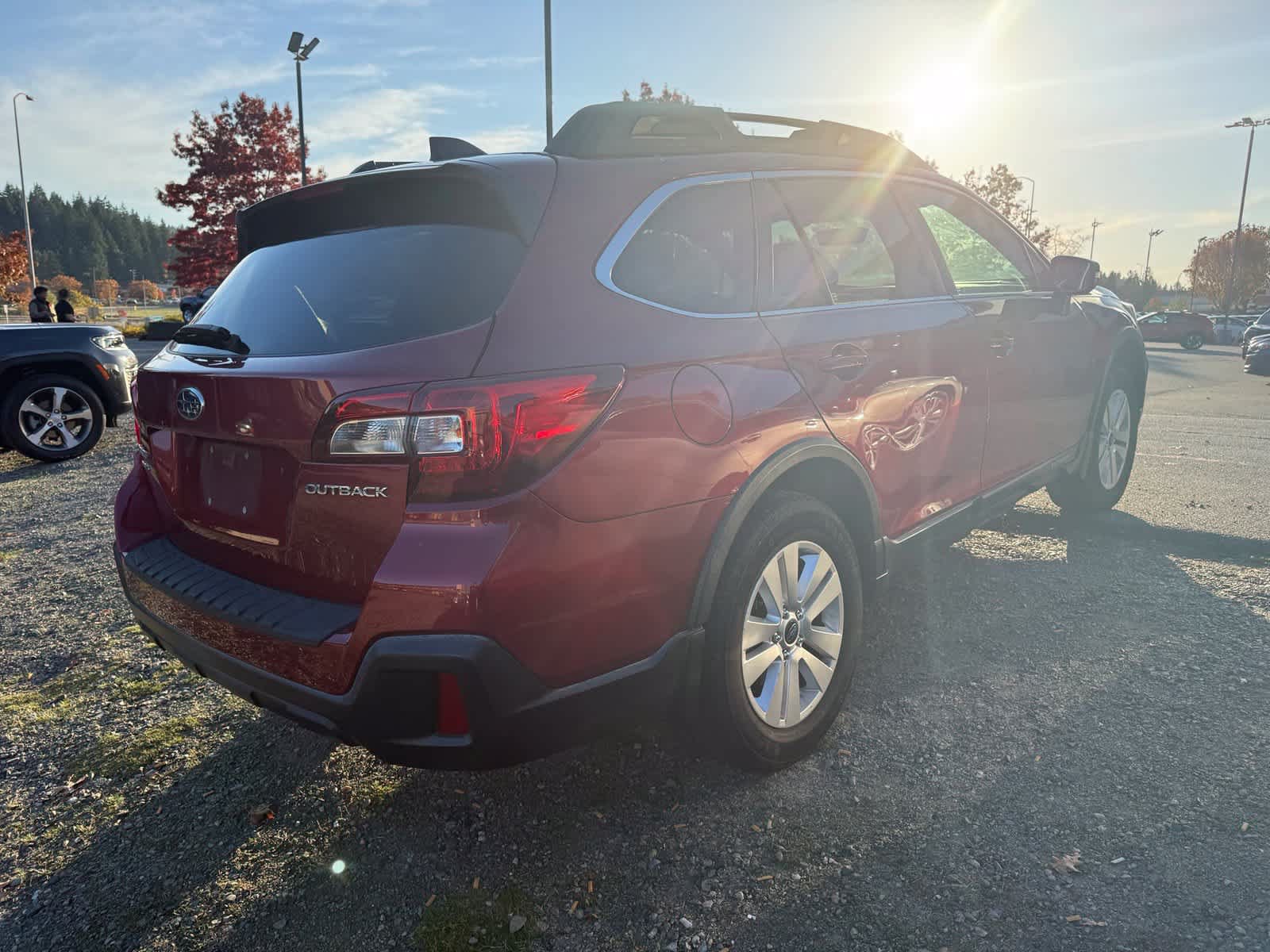 Used 2018 Subaru Outback 2.5i Premium AWD/4WD image 3