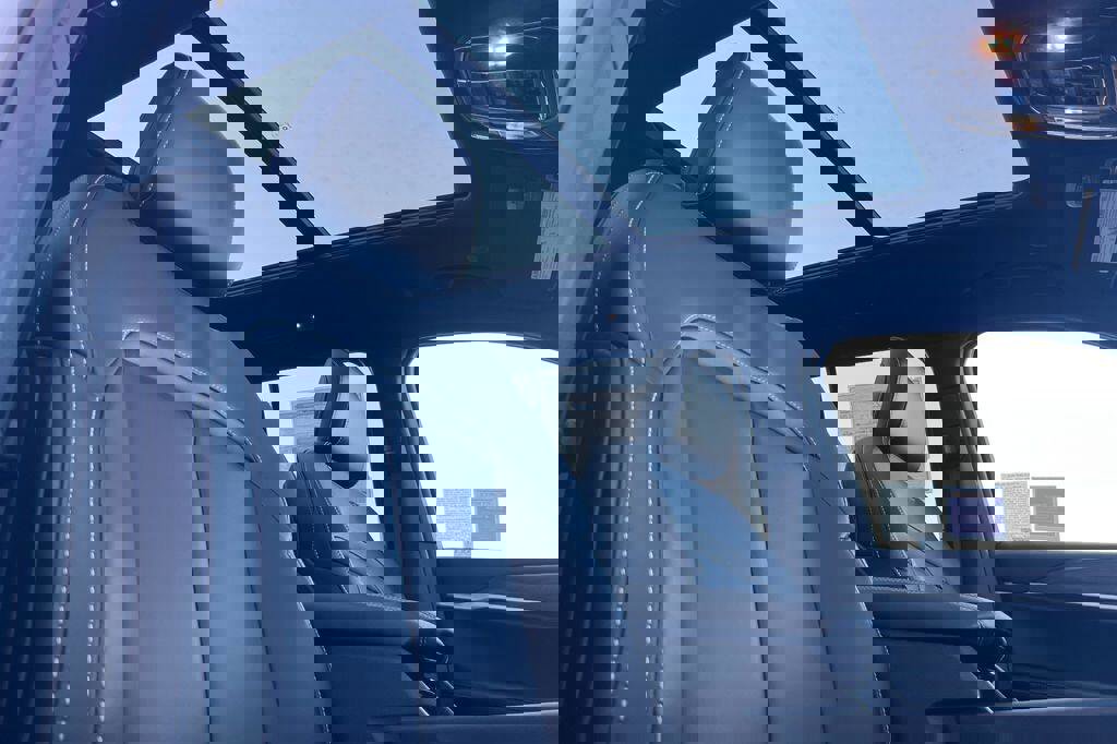 New 2026 Jeep Grand Cherokee Limited image 17