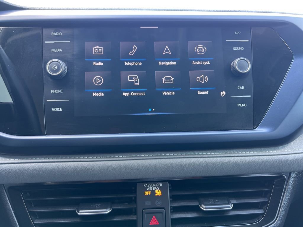 Used 2024 Volkswagen Taos SE image 20