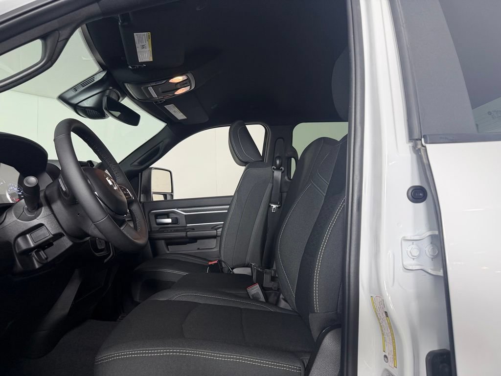 Used 2025 RAM 2500 Big Horn AWD/4WD image 20