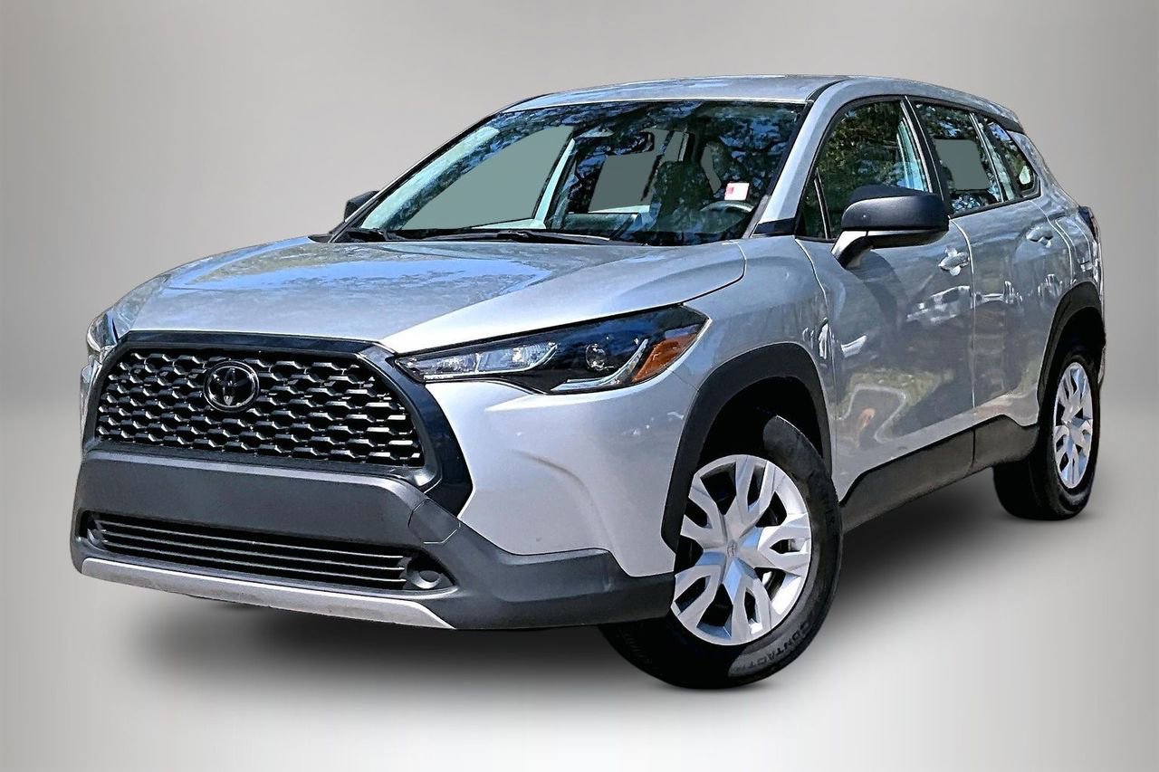 Used 2023 Toyota Corolla Cross L image 1