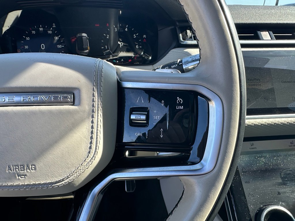 Used 2023 Land Rover Range Rover Velar R-Dynamic S image 17