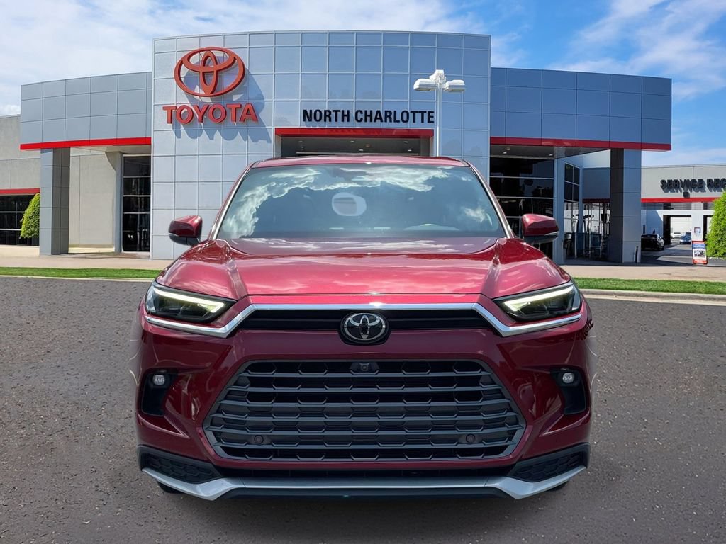 Used 2024 Toyota Grand Highlander AWD Hybrid image 3