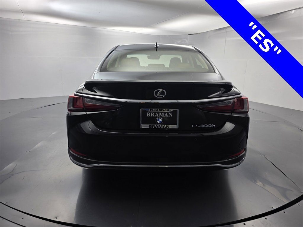 Used 2019 Lexus ES 300h image 5
