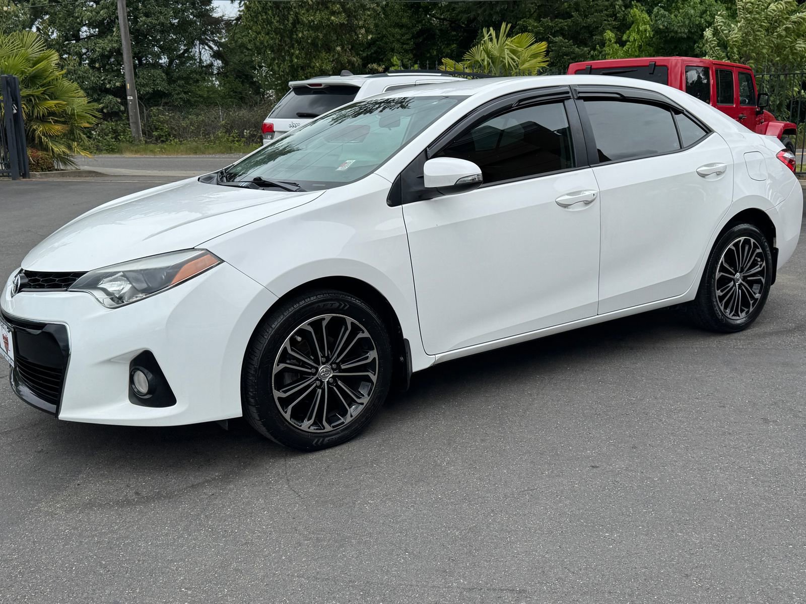 Used 2015 Toyota Corolla S FWD image 3