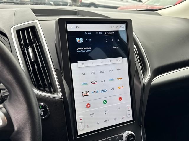 Used 2024 Ford Edge Titanium image 18