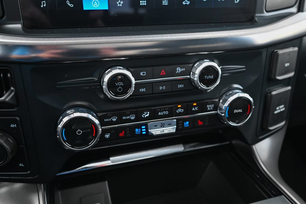 Used 2025 Ford F150 Lariat AWD/4WD image 37
