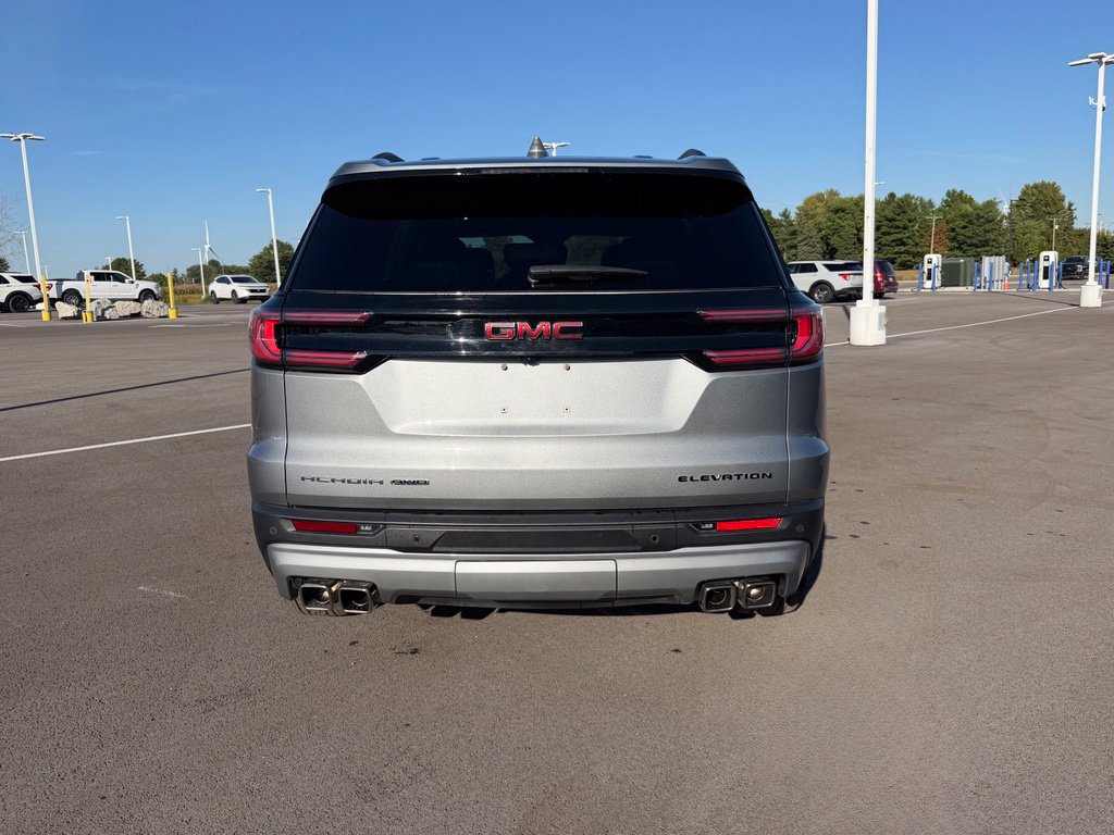 Used 2024 GMC Acadia Elevation w/ Trailering Package AWD/4WD image 7