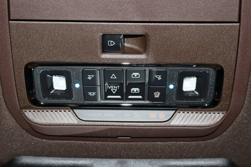 New 2025 Ford F350 King Ranch w/ Chrome Package image 31