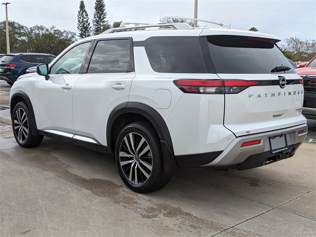 Used 2025 Nissan Pathfinder Platinum w/ Cargo Package image 8