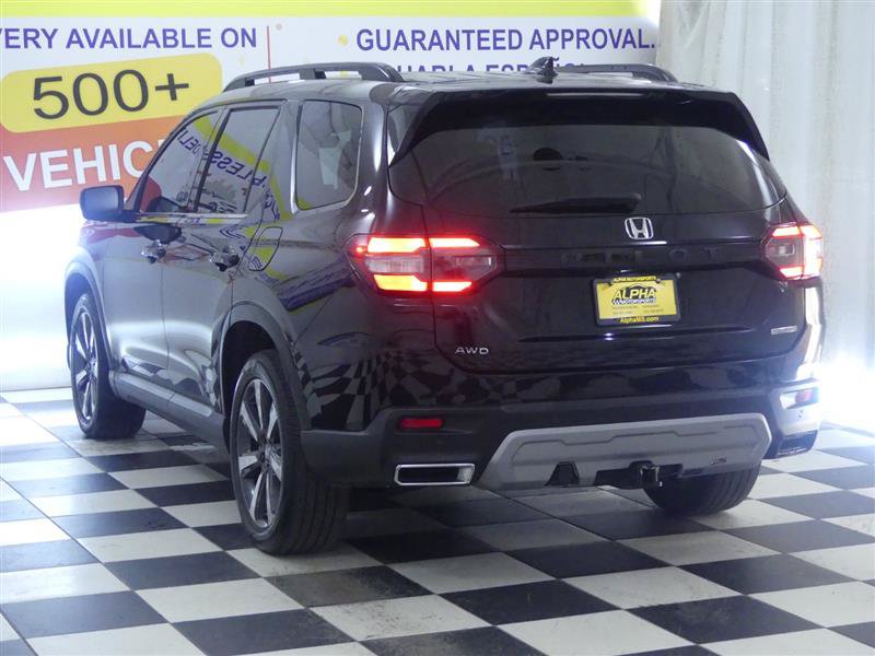 Used 2023 Honda Pilot Touring image 5